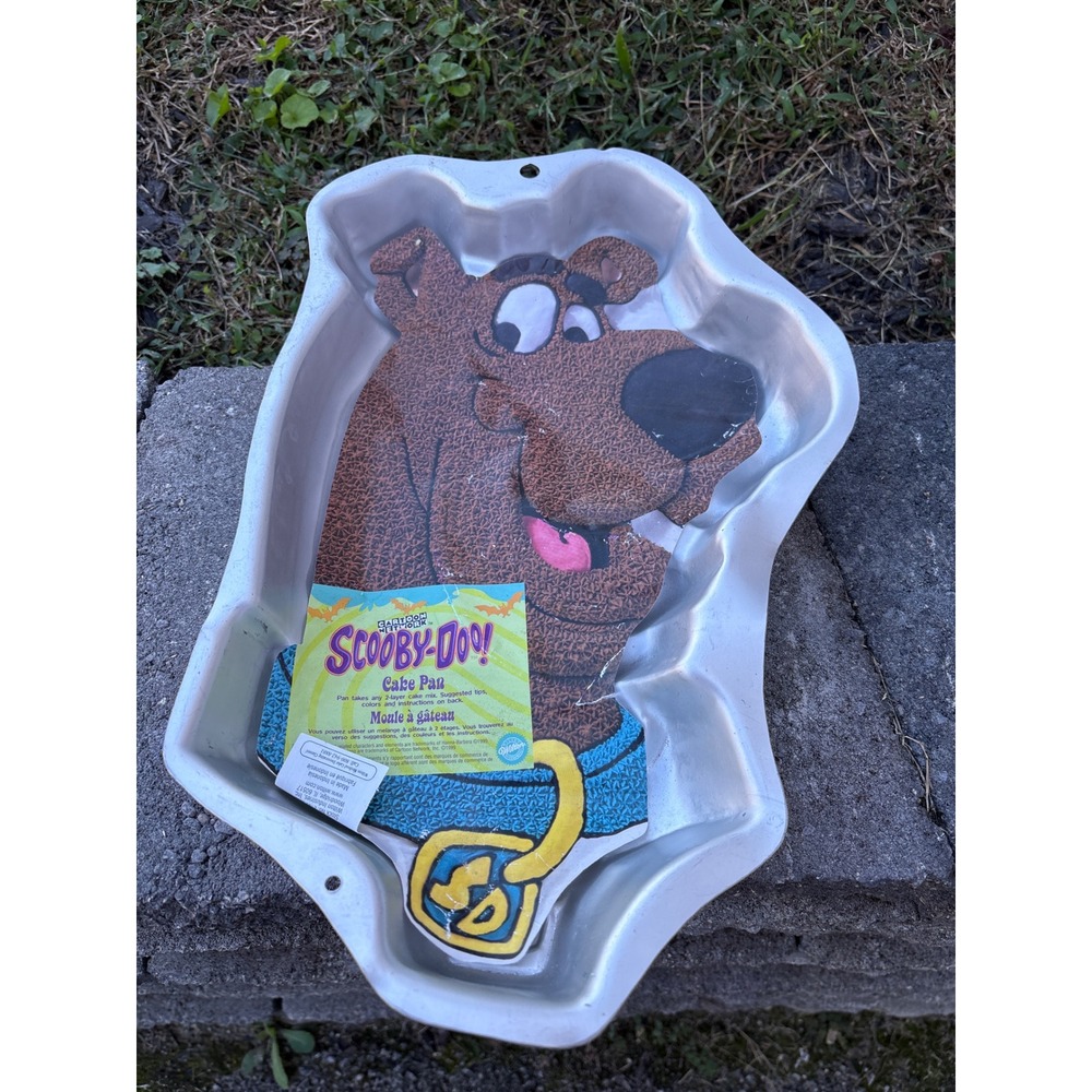 Wilton Scooby-Doo Cake Pan 1999 Vintage Aluminum Character Mold 2105-3206